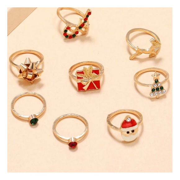 8 Piece Christmas Crystal Ring Set - Picture 3 of 4